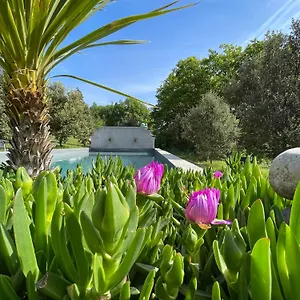 pigeonnier-des-banons.fr-provencehotel.com/